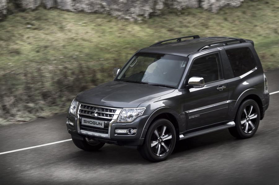  Mitsubishi Shogun SWB Barbarian 2015 года  (фото 5 из 22)